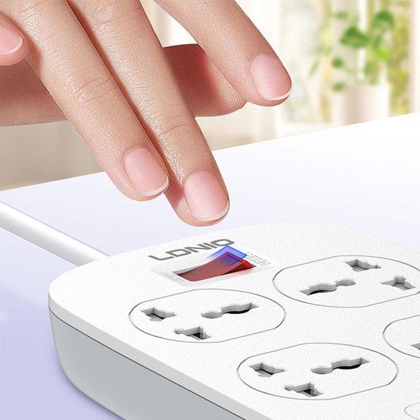 Ldnio SC4407C 2500W Power Extension 4 Sockets 2 Usb-a + 2 USB-C 2m